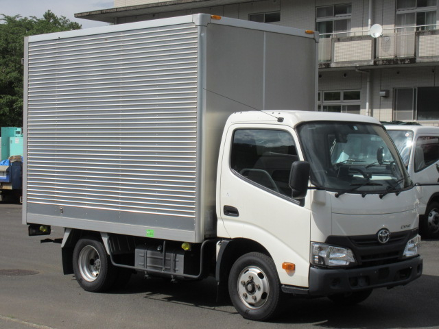 R1 トヨタ ダイナ 2t 10尺アルミバン