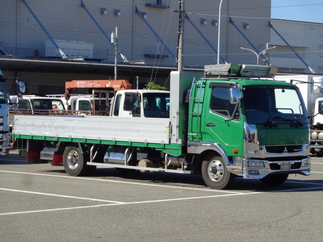 H28 三菱 ファイター 4t アルミ平ボディ