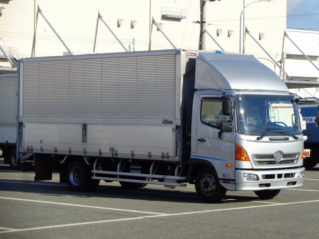 H29 ÆüÌî ¥ì¥ó¥¸¥ã¡¼ 4t ¥¢¥ë¥ß¥¦¥¤¥ó¥°