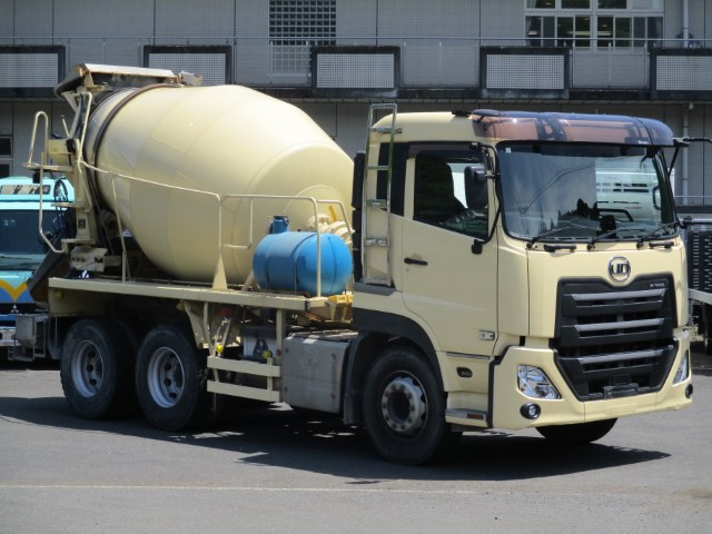 H31年　UDクオン　大型ミキサー　ドラム容量8.3立米