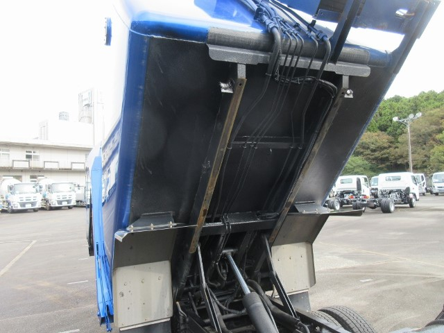 H29 三菱キャンター 回転式塵芥車 4.4立米