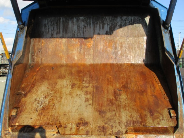 H25 いすゞフォワード プレス式塵芥車8.2立米