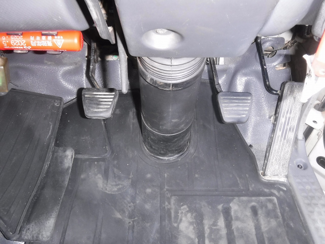 H21 いすゞ エルフ 小型コンクリートポンプ 極東製スクイーズ式