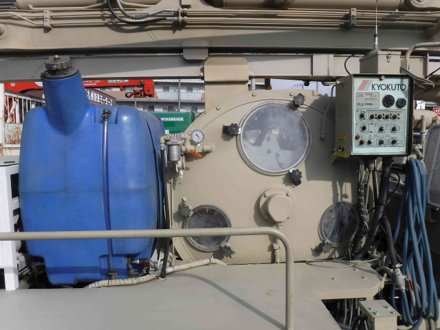 H21 いすゞ エルフ 小型コンクリートポンプ 極東製スクイーズ式