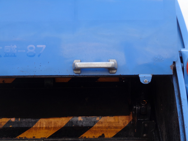 いすゞ エルフ 2トン 塵芥車 プレス 4.2㎥