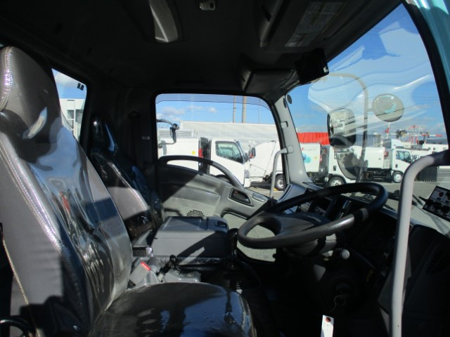 H29���������ե���ɡ����ȥ�ץ쥹���г��֡�8.2Ω��