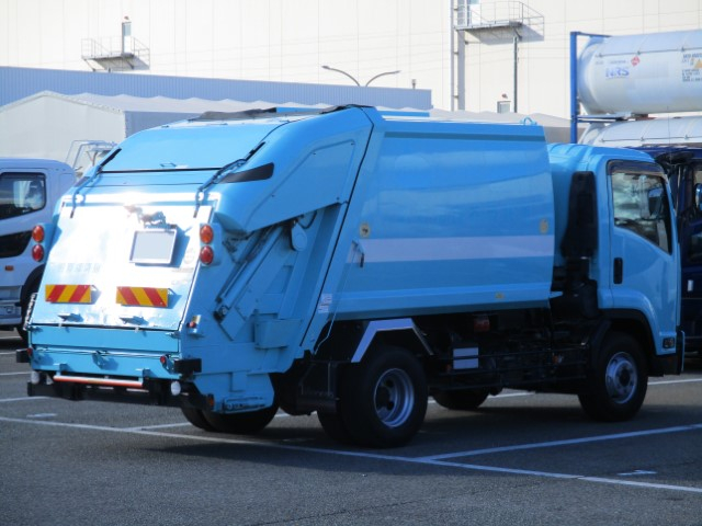 H29���������ե���ɡ����ȥ�ץ쥹���г��֡�8.2Ω��