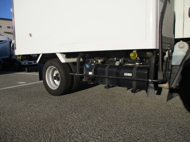 H30 三菱キャンター 2トン冷凍車