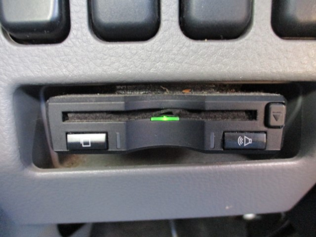 H30 三菱キャンター 2トン冷凍車