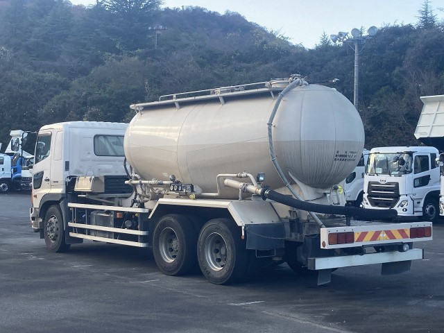 ���22�ȥ�ʴγ�α��¼�