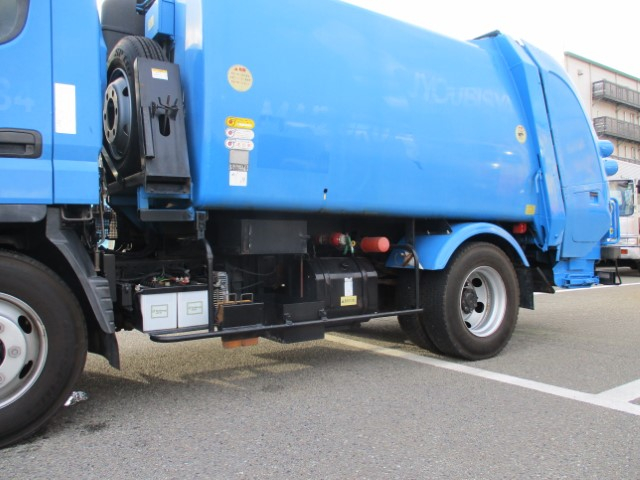 H27����ɩ����󥿡����ץ쥹���г���5.9Ω��