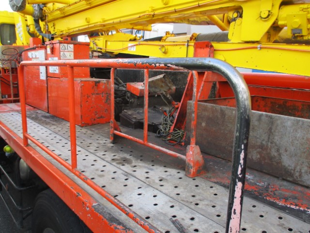 H23 日野プロフィア ピストン式コンクリートポンプ車