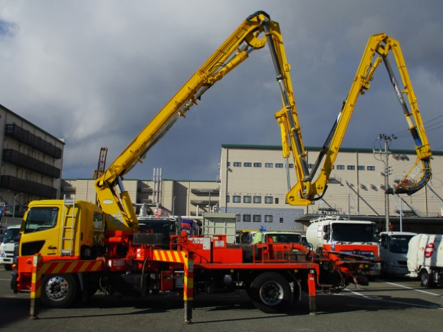 H23 日野プロフィア ピストン式コンクリートポンプ車
