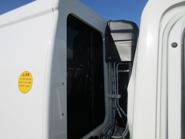 R7 ��ɩ ����󥿡� 3�ȥ�ץ쥹���г���5.3Ω�ơ���̤���Ѽ�