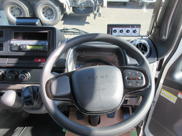 R7 ��ɩ ����󥿡� 3�ȥ�ץ쥹���г���5.3Ω�ơ���̤���Ѽ�