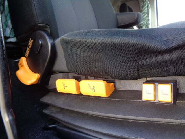 H29������ץ��ե������ȥ饯������5��9,500kg