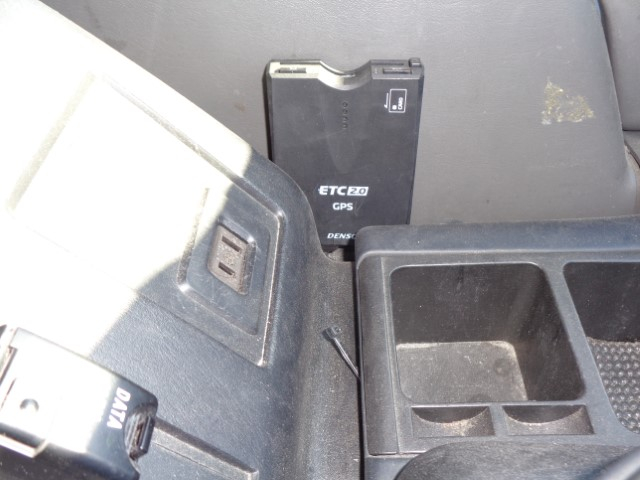 H22 いすゞギガ アルミブロック平ボディ クレーン付き