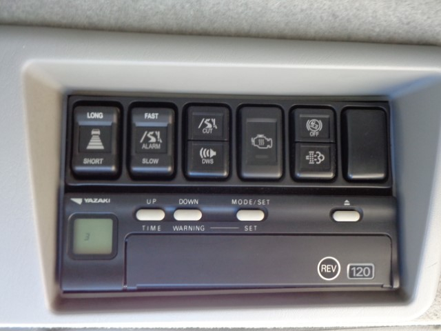 H22 いすゞギガ アルミブロック平ボディ クレーン付き