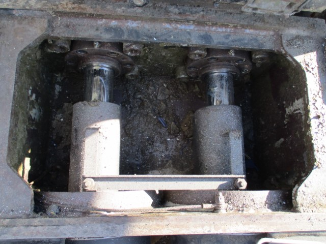 H26 日野プロフィア ピストン式コンクリートポンプ車