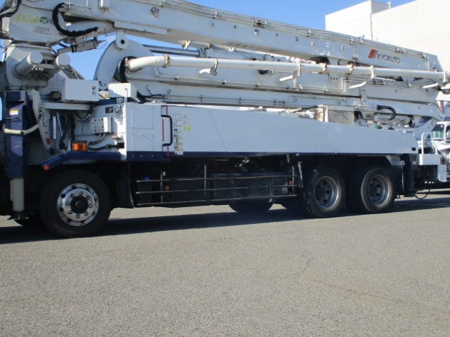 H26 日野プロフィア ピストン式コンクリートポンプ車