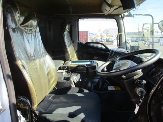 H26 日野プロフィア ピストン式コンクリートポンプ車