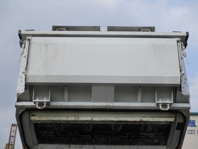 R6 日野デュトロ プレス式塵芥車5.9立米 認定中古車