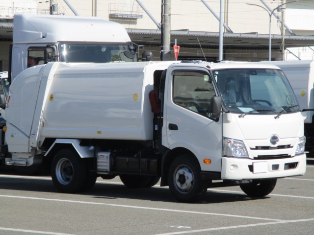 R5������ǥ�ȥ����ץ쥹���г���5.9Ω�ơ�ǧ����ż�
