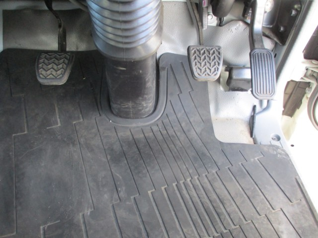 R5 日野デュトロ プレス式塵芥車5.9立米 認定中古車