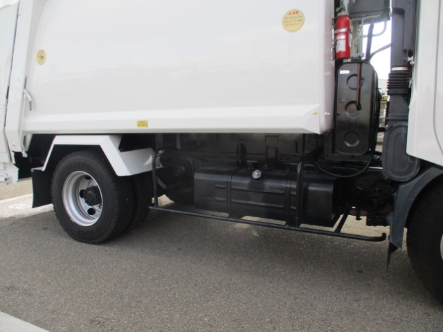 H25������ǥ�ȥ����ץ쥹��5.9Ω�ơ��Ѻ�2,950��