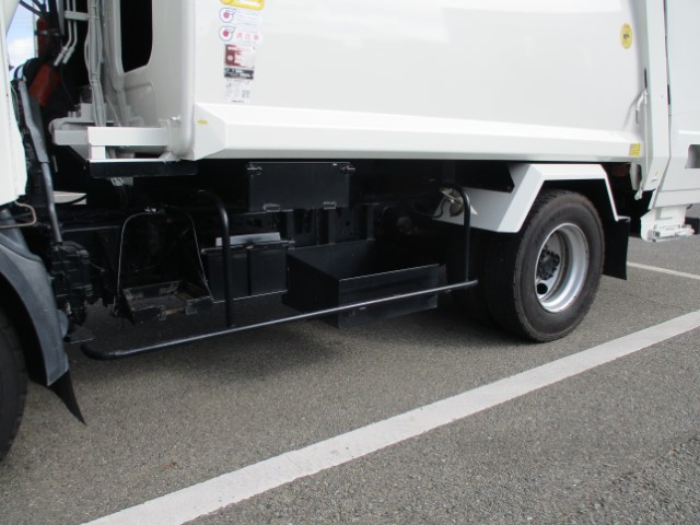 H25������ǥ�ȥ����ץ쥹��5.9Ω�ơ��Ѻ�2,950��