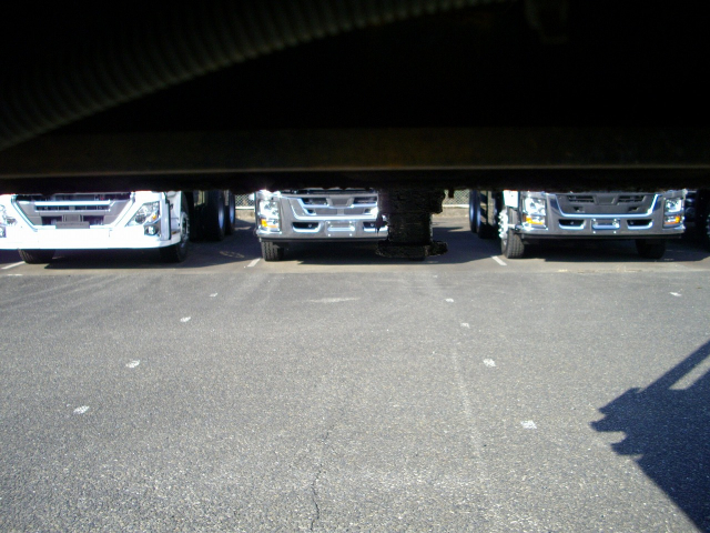 H26 東邦 3軸平床セミトレーラー