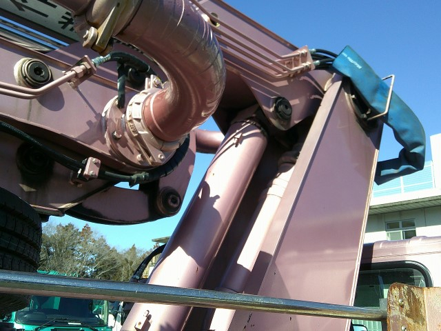 H30 いすゞエルフ 極東製スクイーズ式コンクリートポンプ車