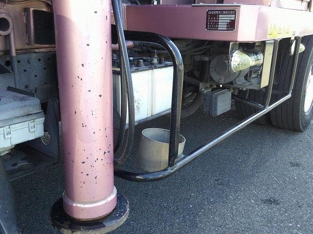 H30 いすゞエルフ 極東製スクイーズ式コンクリートポンプ車