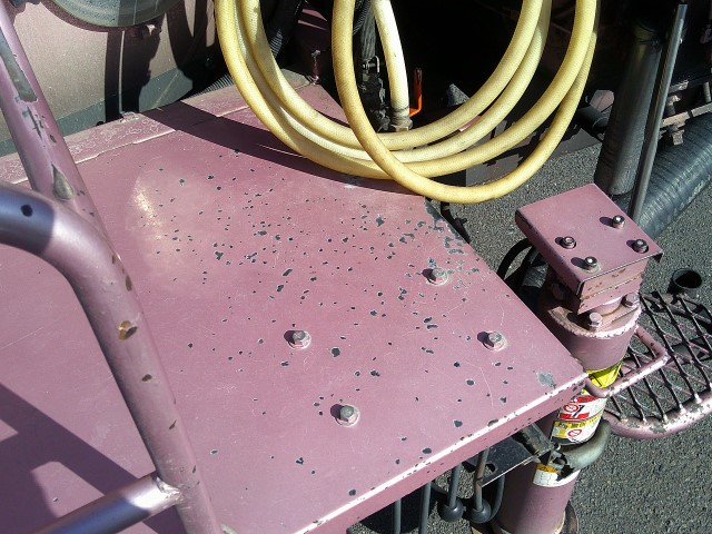 H30 いすゞエルフ 極東製スクイーズ式コンクリートポンプ車