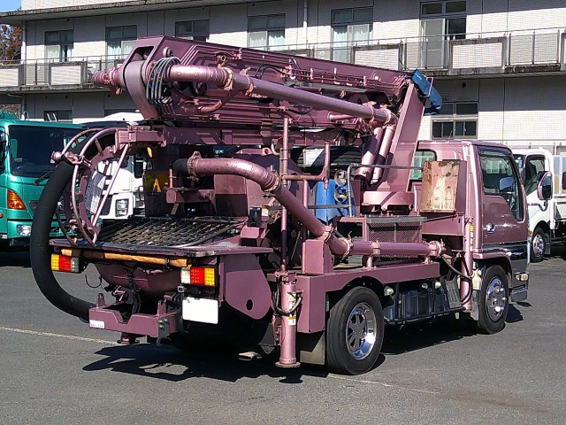 H30 いすゞエルフ 極東製スクイーズ式コンクリートポンプ車