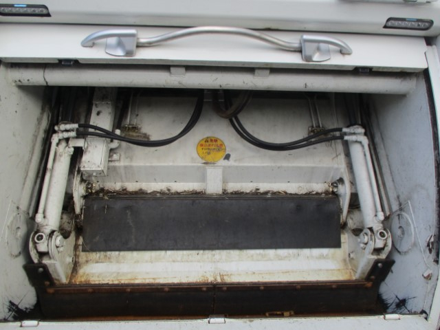 R3 いすゞエルフ プレス式塵芥車4.3立米 認定中古車