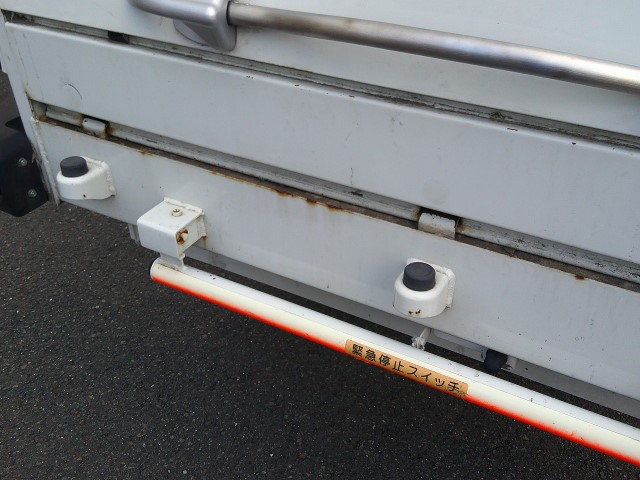 R3 いすゞエルフ プレス式塵芥車4.3立米 認定中古車