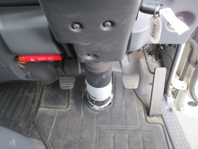 R3 いすゞエルフ プレス式塵芥車4.3立米 認定中古車