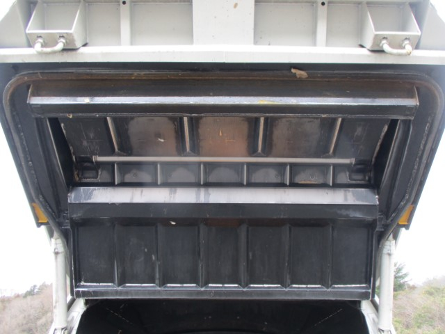 R5 日野デュトロ プレス式塵芥車5.9立米 認定中古車