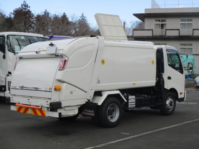 R5 日野デュトロ プレス式塵芥車5.9立米 認定中古車