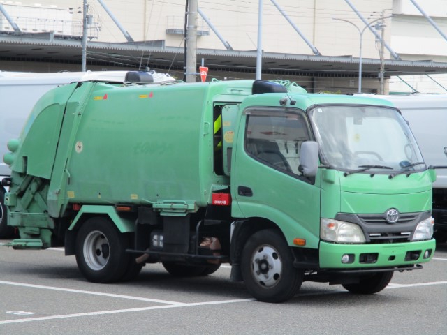 H26 トヨタダイナ プレス式塵芥車4.3立米