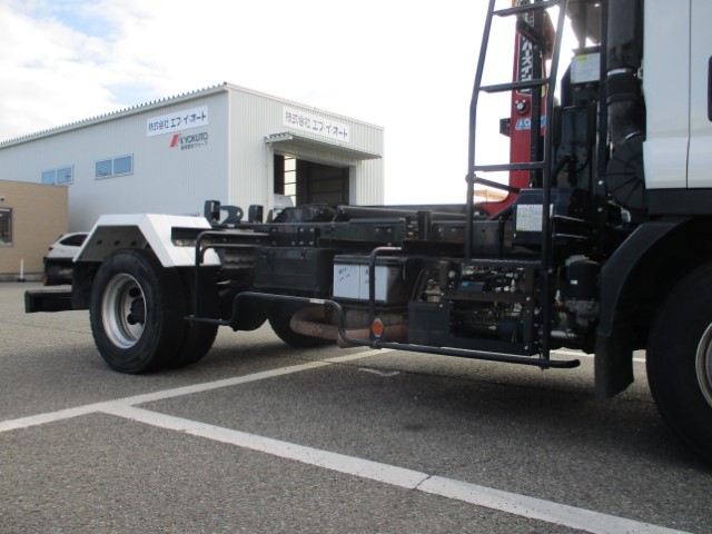 H28 いすゞフォワード 4トンフックロール