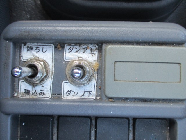 H28 いすゞフォワード 4トンフックロール