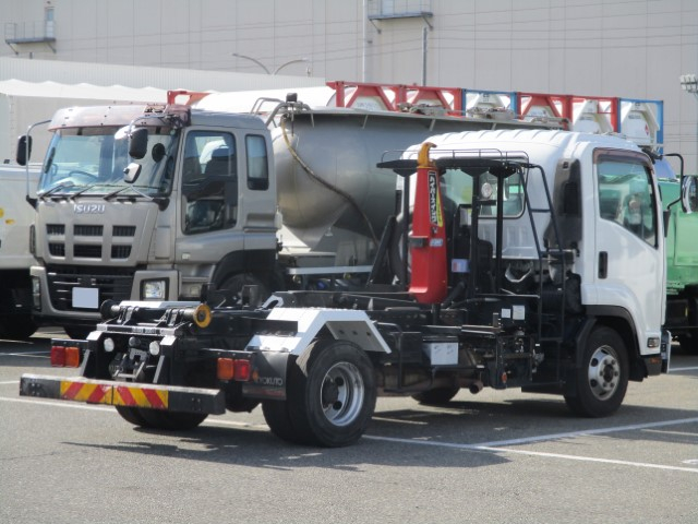 H28 いすゞフォワード 4トンフックロール