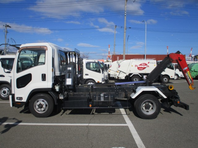 H28 いすゞフォワード 4トンフックロール