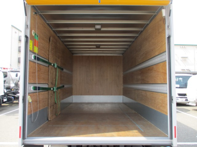 R3������������ա�3�ȥ�Х�PG��