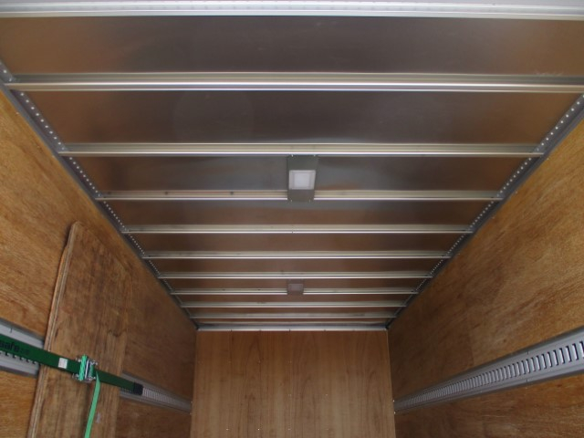 R3������������ա�3�ȥ�Х�PG��