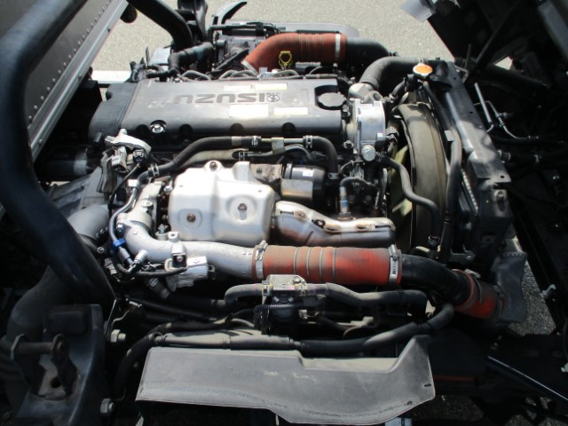 R3������������ա�3�ȥ�Х�PG��