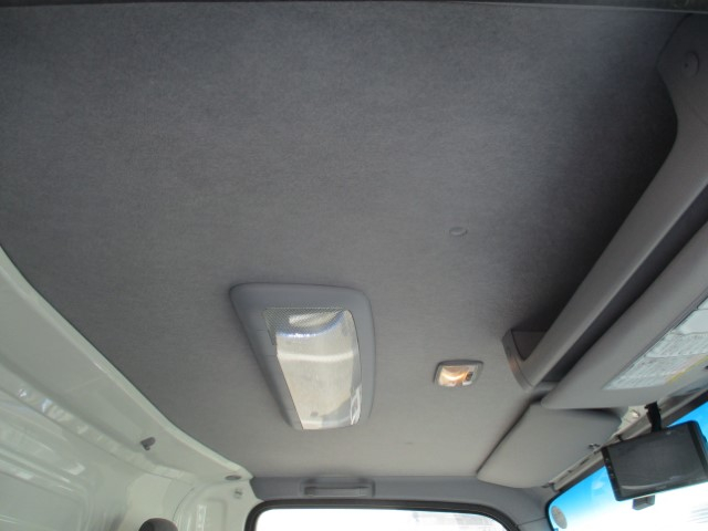 R3������������ա�3�ȥ�Х�PG��