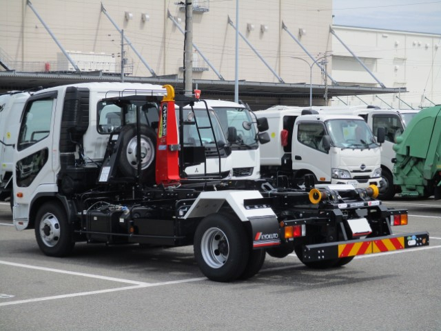 R7 三菱 ファイター 4t フックロール 認定中古車